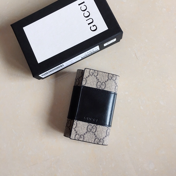 グッチ財布 レプリカ正面デザイン